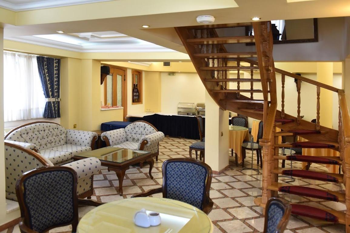 Aiolis Hotel Kastoria Eksteriør billede